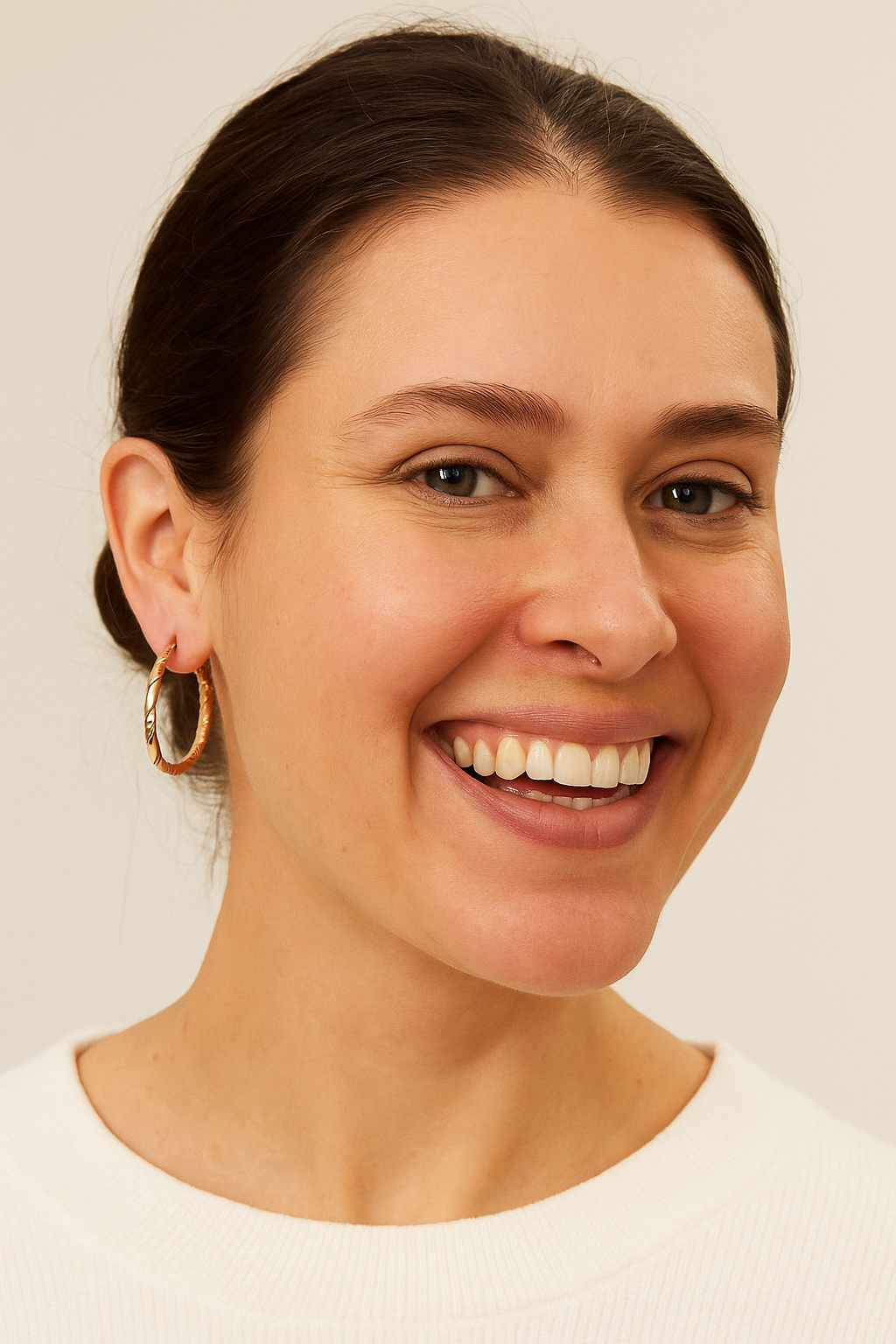 Twist Glow – Boucles d’Oreilles Créoles Dorées Torsadées