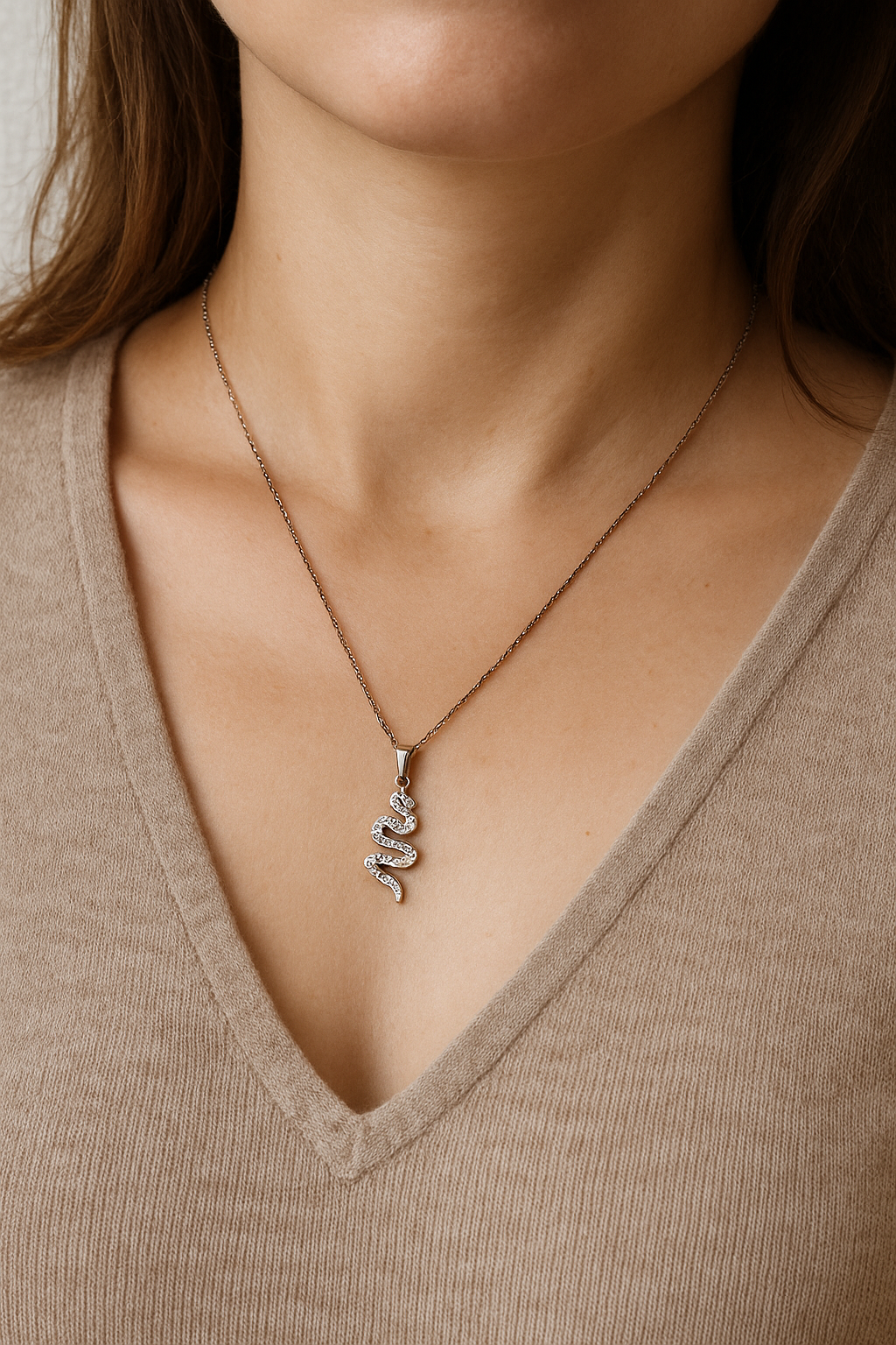 Crystal Serpent – Collier Serpent Or Rose & Cristaux Étincelants