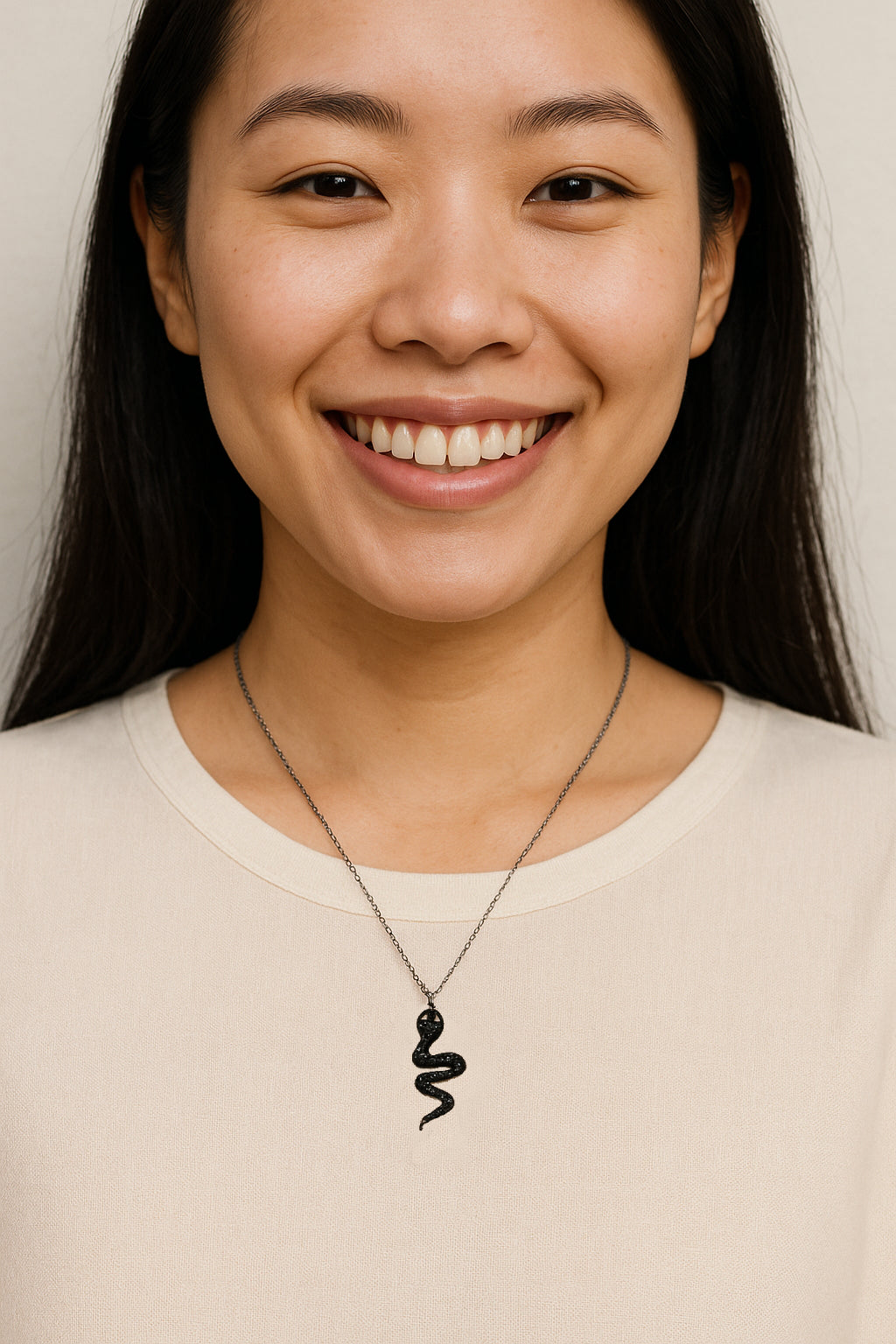 Midnight Serpent – Collier Serpent Noir en Acier Inoxydable