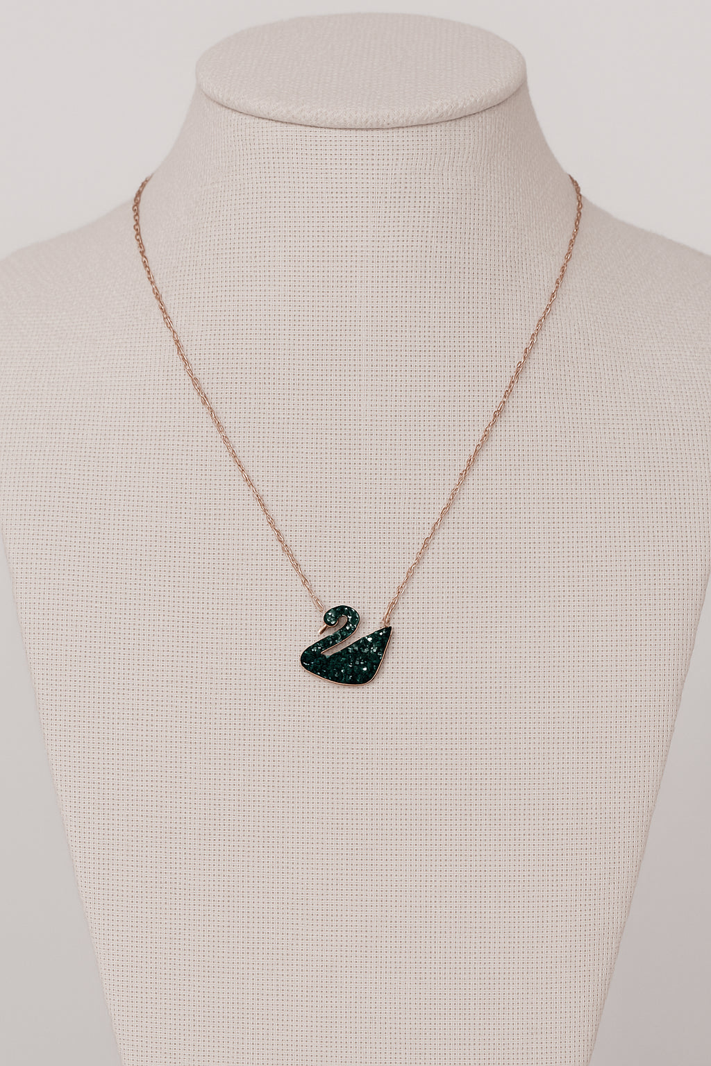 Emerald Swan – Collier Cygne Vert en Acier Inoxydable