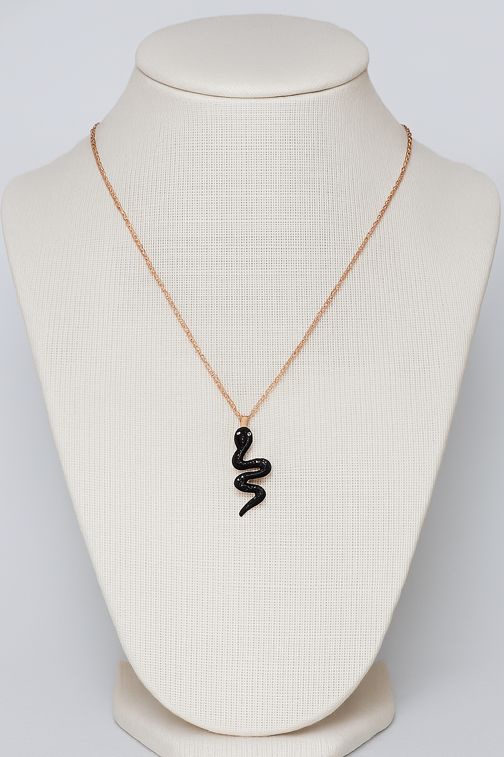 Midnight Serpent – Collier Serpent Noir en Acier Inoxydable